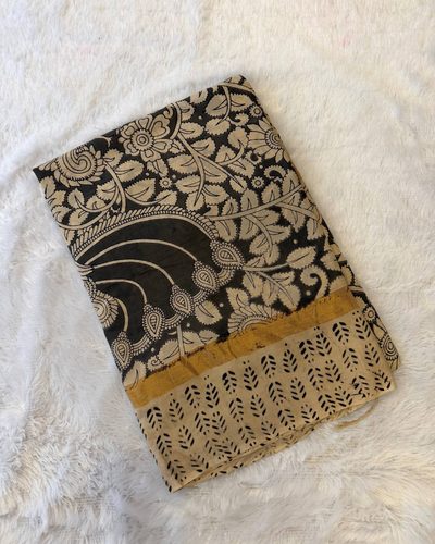 NOOR — Black & Gold Lotus